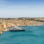 Authentic 1st Fl At The 3 Cities Marina ホームステイ Cospicua