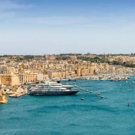 Authentic 1st Fl At The 3 Cities Marina Apartament Cospicua